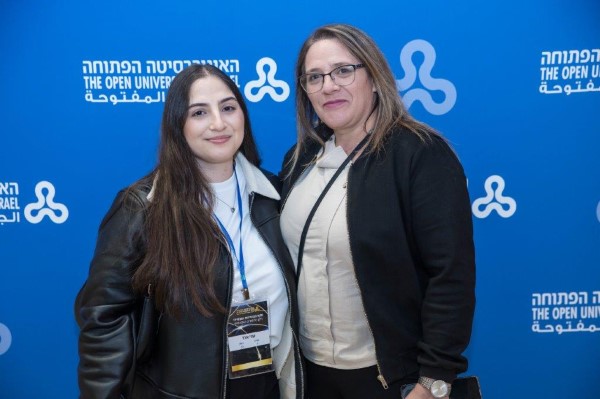 17 מתוך 405